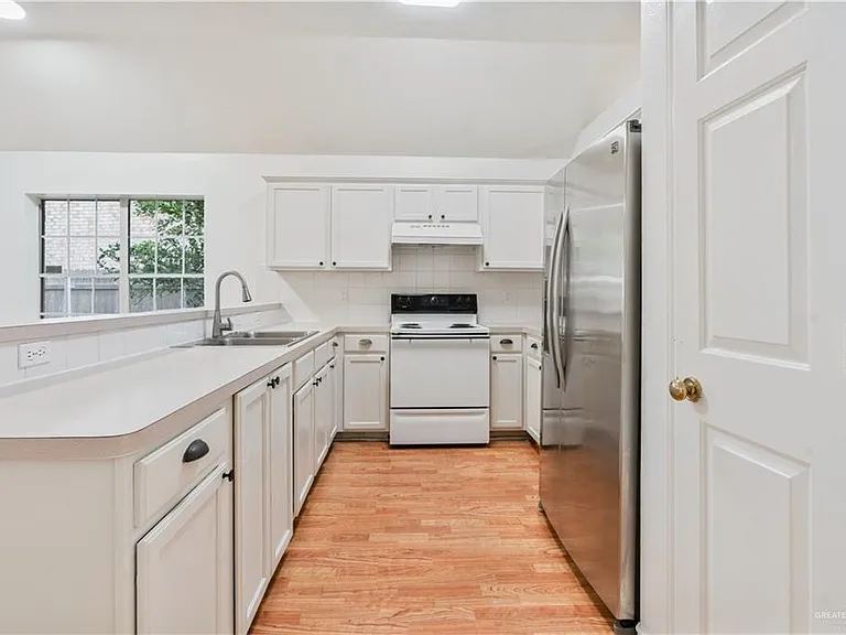 1013 N 47th St — Photo 3