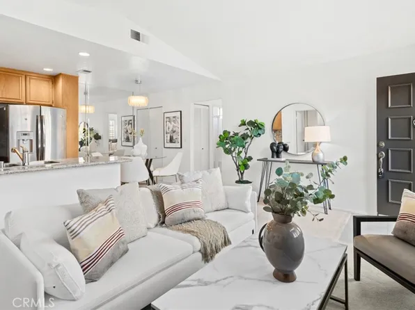 42 Flor De Sol #36, Rancho Santa Margarita, CA 92688