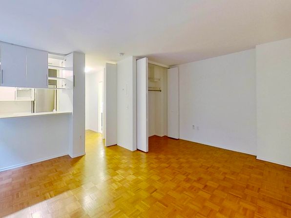 360 W 34th St APT 10X