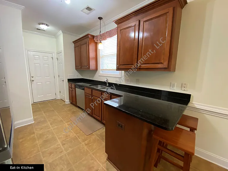 568 Park Place Dr — Photo 6