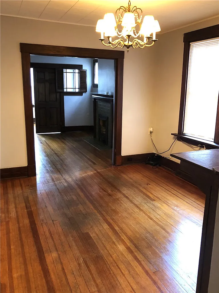 2 bed, 1250 sqft, $1,395 — Photo 2
