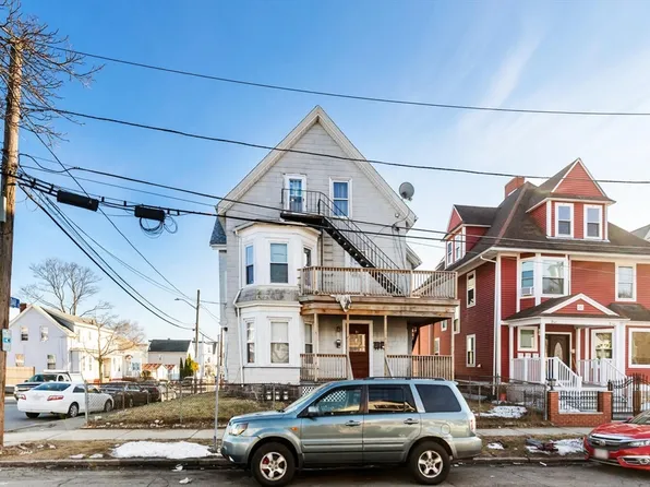 16 Salem St, Lynn, MA 01905