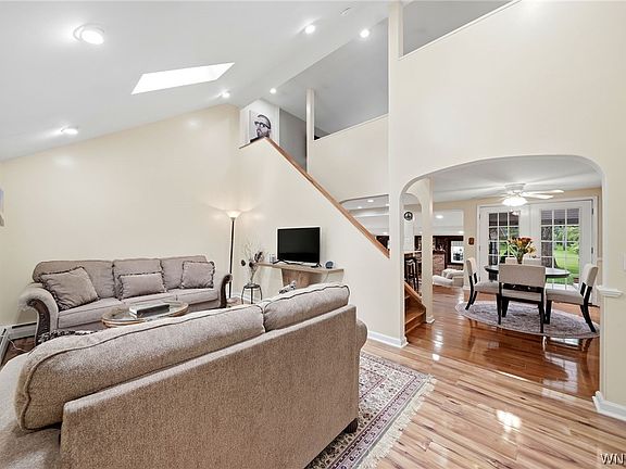 2nd image of 5241 William St