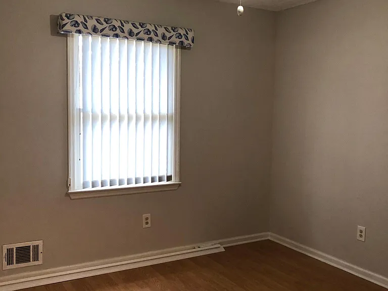 1766 Litchfield Rd — Photo 7
