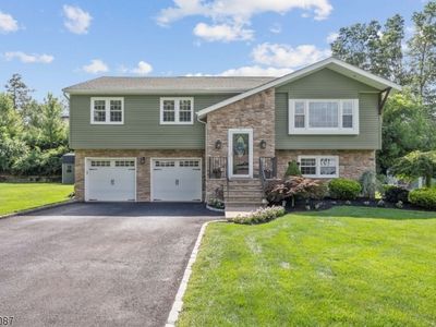 6 Brookline Ave, East Hanover, NJ, 07936