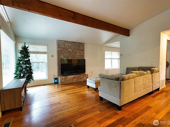 2nd image of 11109 144TH Street E