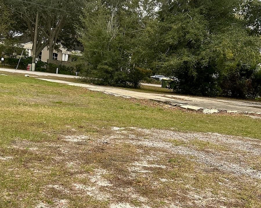 1st image of Vista Ave