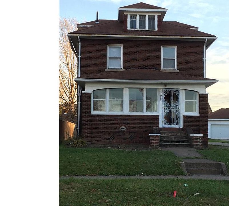 1st image of 1978 E 33rd St