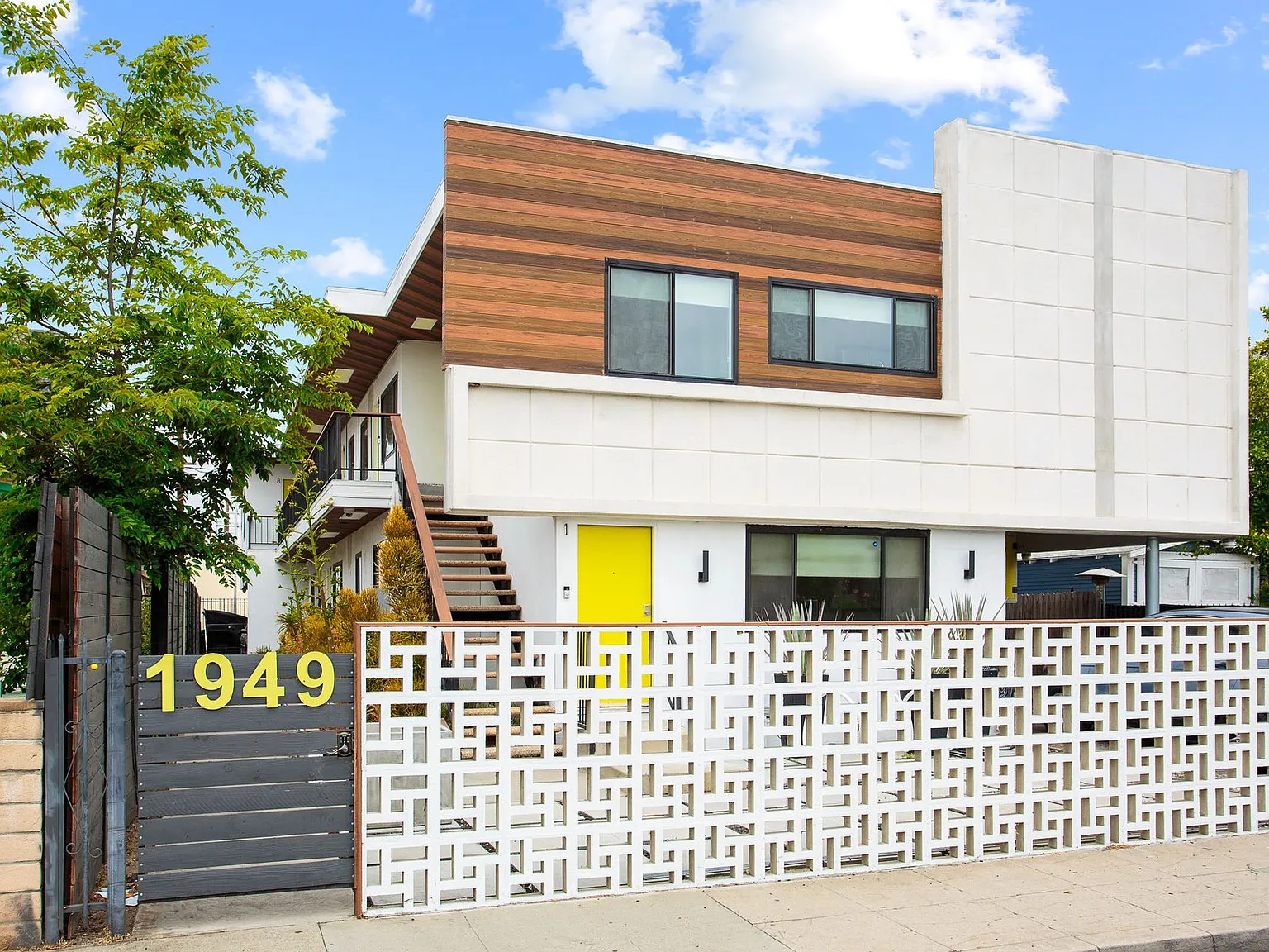 1949 Park Grove Avenue — Photo 2