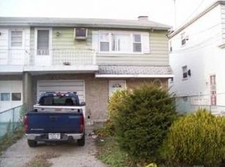 65-08 Thursby Ave, Arverne, NY 11692