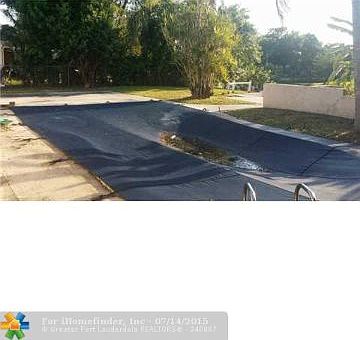 3rd image of 811 NW 69th Ave