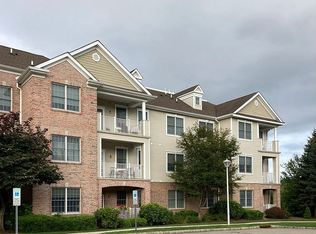 74 Ridgeview Ln, Mount Arlington, NJ 07856