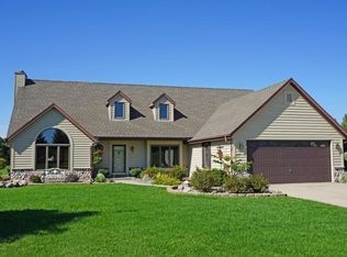 W374S10845 Prairie Ln, Eagle, WI 53119