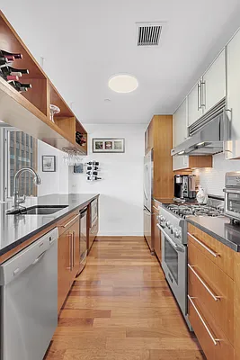 Sold by SERHANT. | media 1
