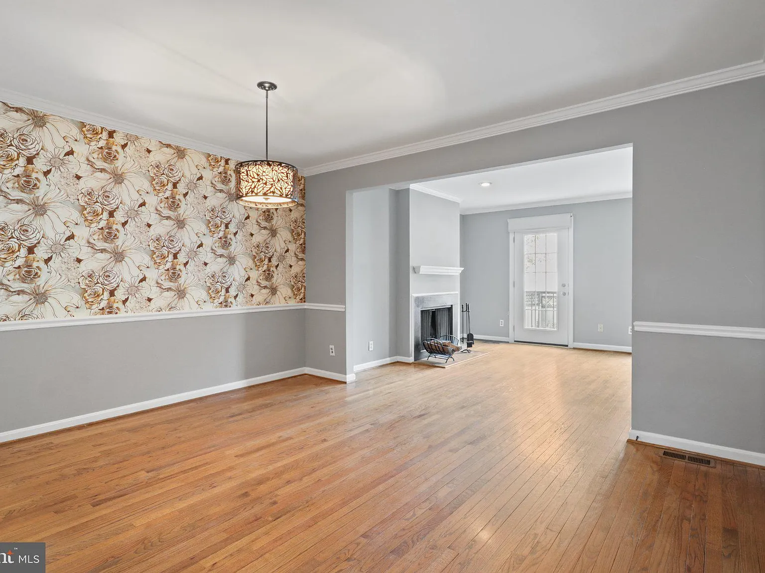3 bed, 3.5 bath, 1696 sqft, $3,800 — Photo 3