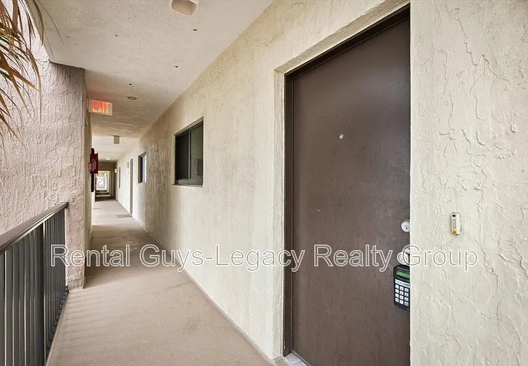 601 1st St S #2H — Photo 2