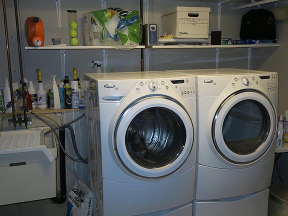 5th image of 15704 Alpine Cir