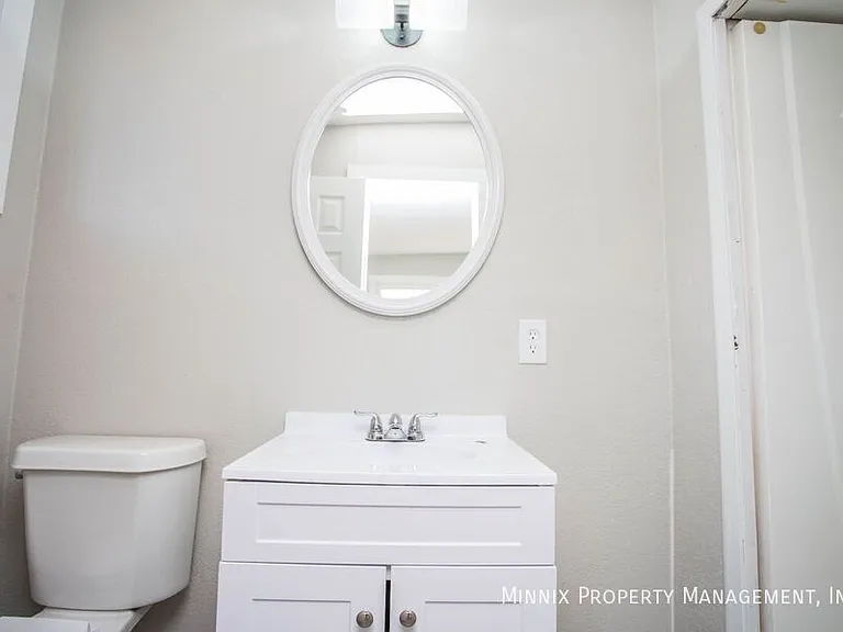 2725 63rd St #1 — Photo 35