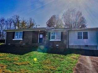 565 Sycamore St, Glade Spring, VA 24340