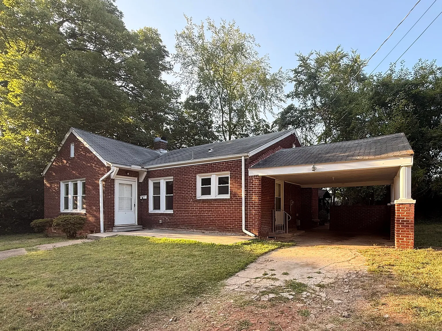 3 bed, 1294 sqft, $1,750 — Photo 1