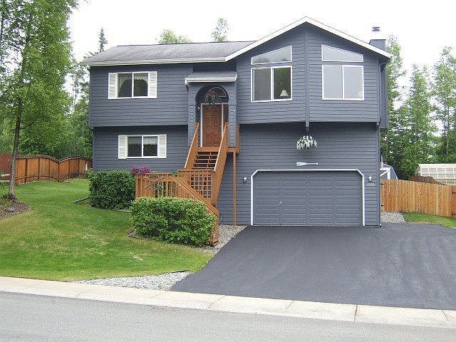 Prow Front-Split Entry