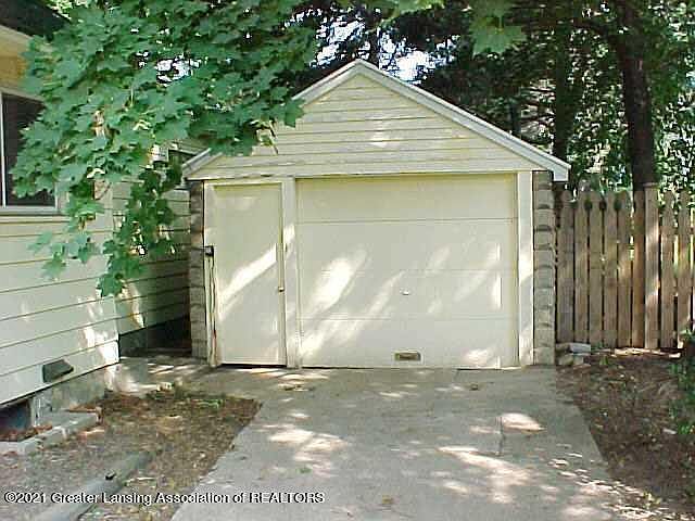 2nd image of 1437 Vine St