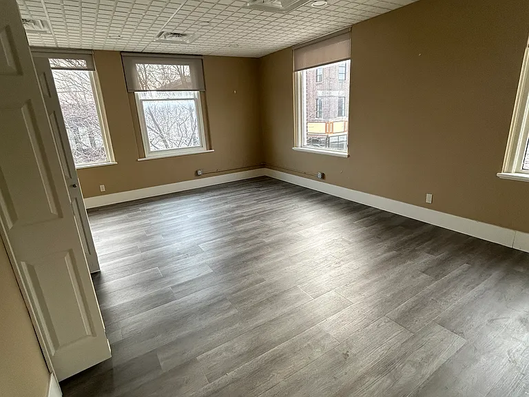 12 2nd St NE #6 — Photo 9