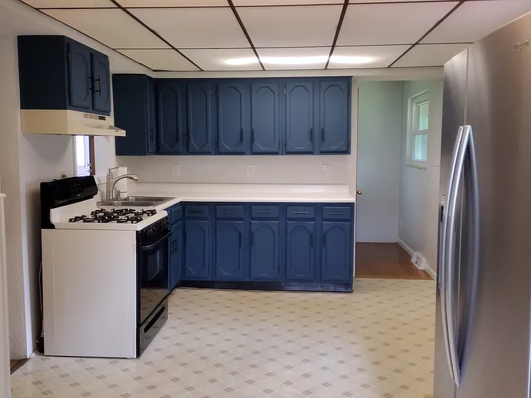 2257 Robin Ave — Photo 5