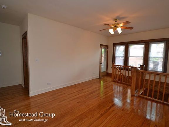 5th image of 3548 N Bosworth Ave APT 01