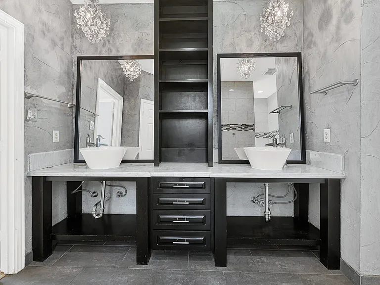 1413 Westmont Dr — Photo 20