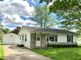 1109 Tulip Dr, Sturgis, MI 49091