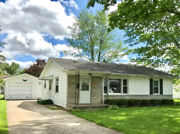 1109 Tulip Dr, Sturgis, MI 49091