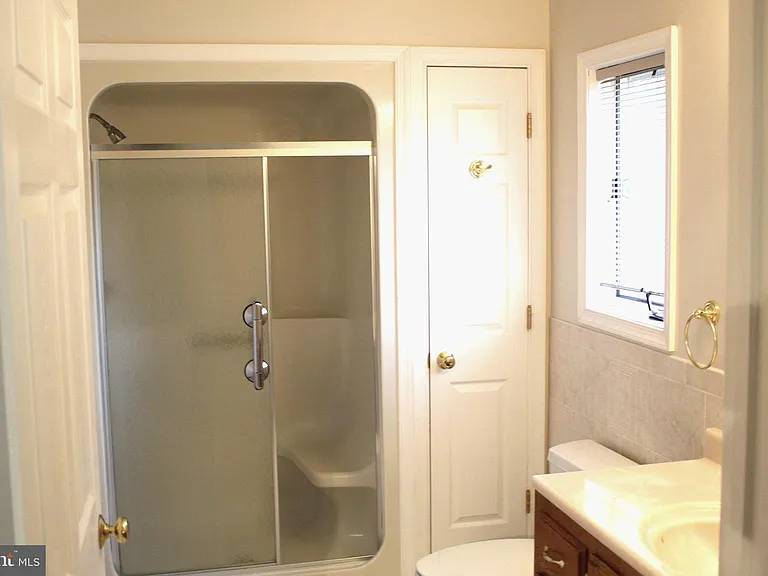 4511 Sudley Rd — Photo 7