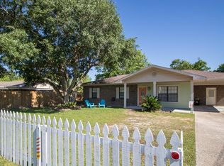 906 Shipp St, Waveland, MS 39576