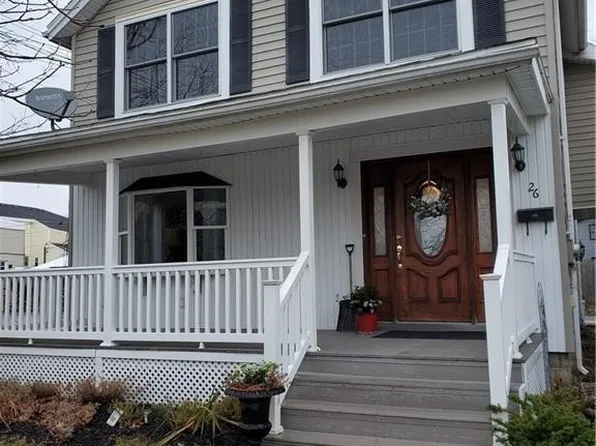 26 Temple Pl, East Aurora, NY 14052