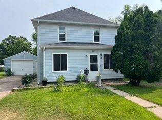 537 3rd St SE, Perham, MN 56573