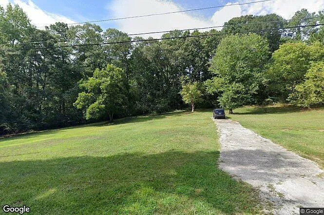 3945 Oglesby Rd photo 1