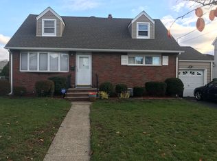 24 Greglawn Dr, Clifton, NJ 07013