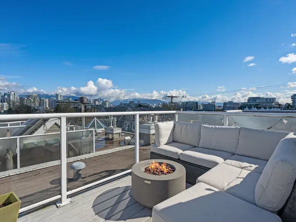 2251 Heather St, Vancouver, BC V5Z 4J9