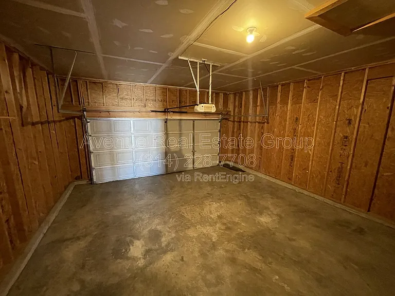 5533 Emerald Place Dr — Photo 34