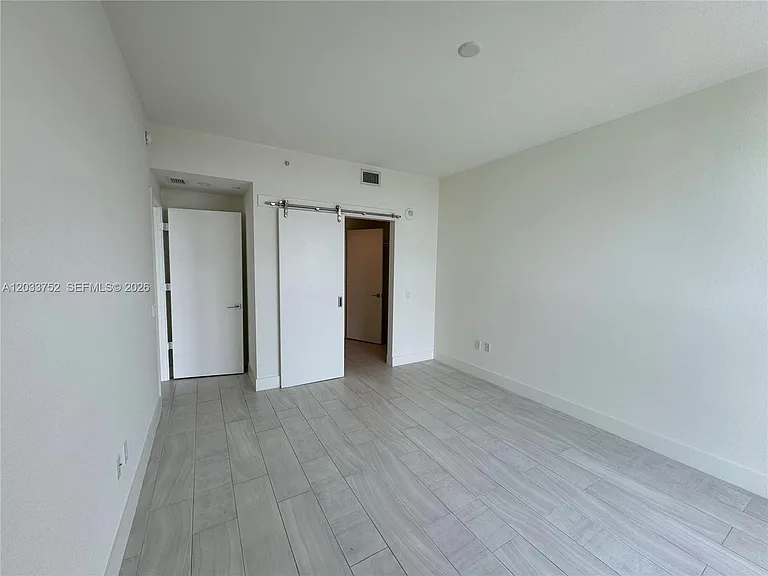 2000 Metropica Way #810 — Photo 10