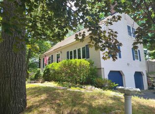 16 Tinker Rd, Nashua, NH 03064
