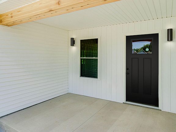 5th image of 603 Weston St