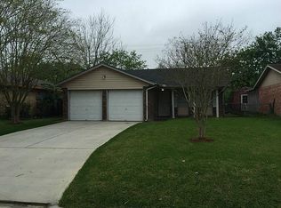 934 Bacliff Dr, Bacliff, TX 77518