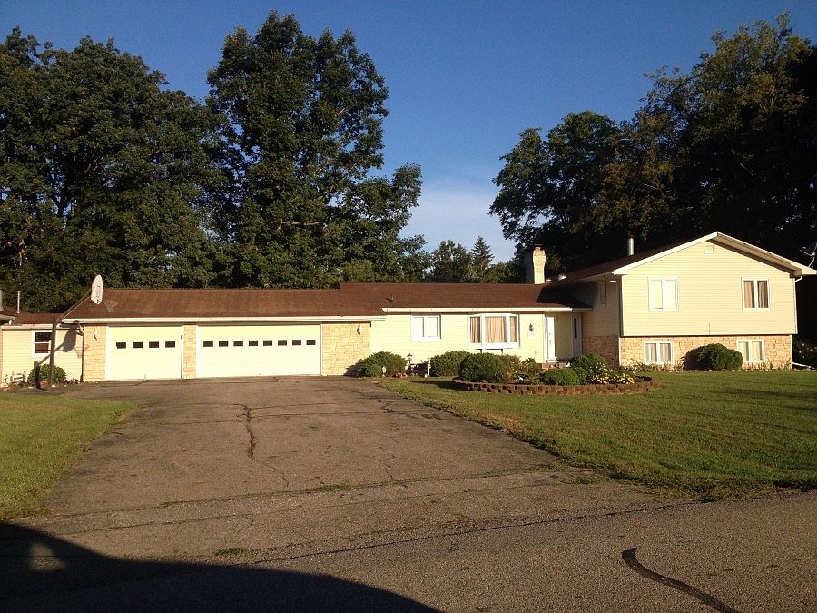 1st image of 10167 Woodland Acres Dr