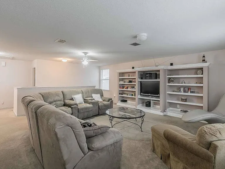 4028 Irish Setter Dr — Photo 4