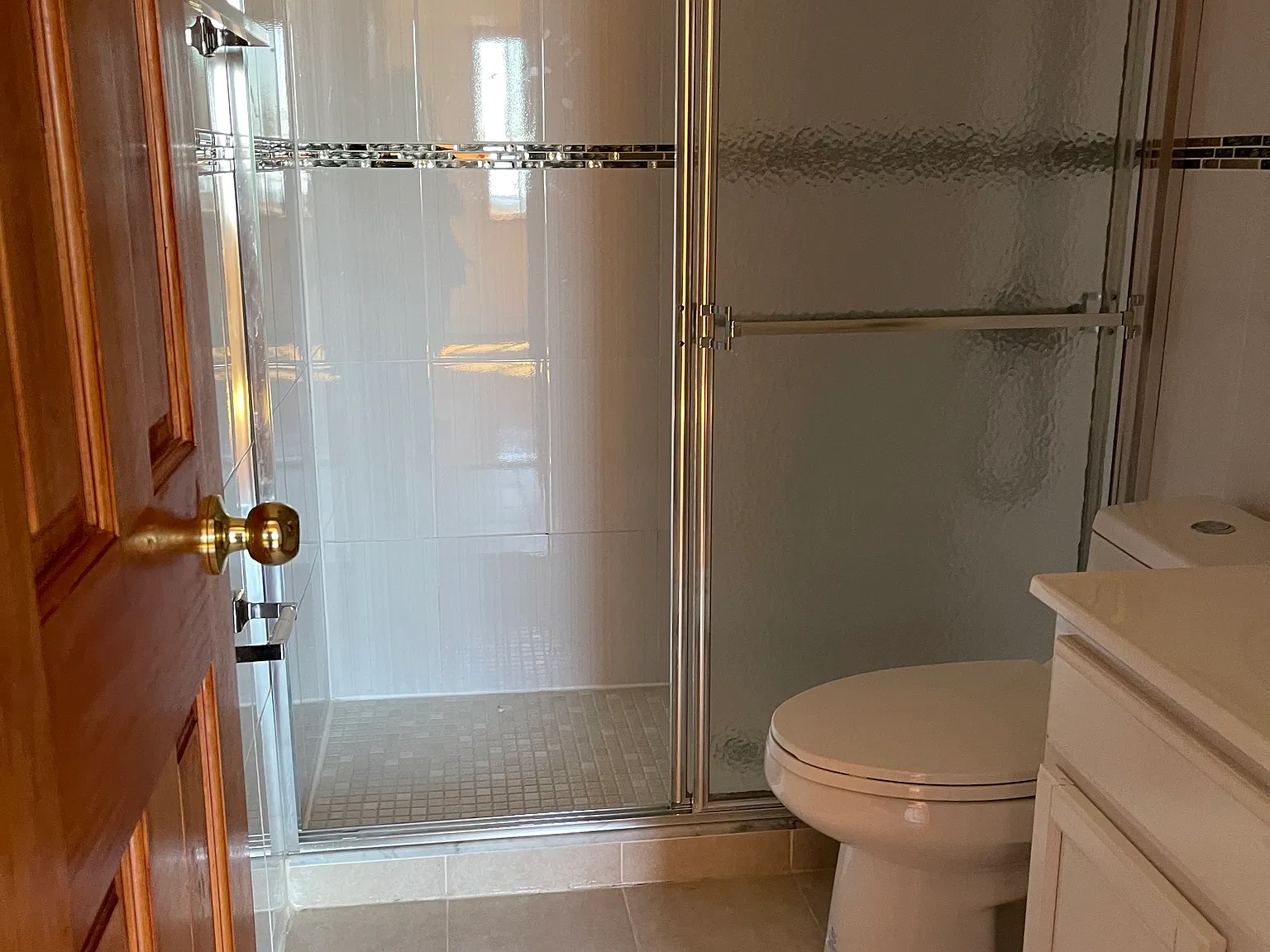 4 bed, $2,900 — Photo 4