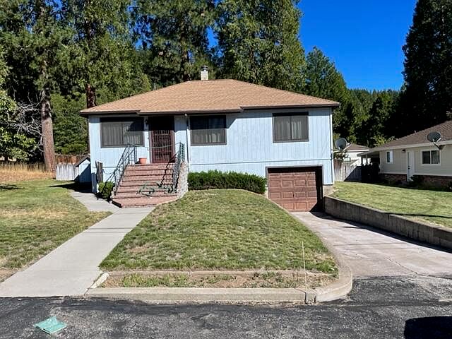 1st image of 806 S Washington Dr