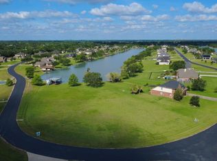 226 Lago Circle Dr N, Santa Fe, TX 77517
