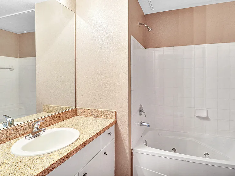 Stone Manor Apartment Homes — Photo 34
